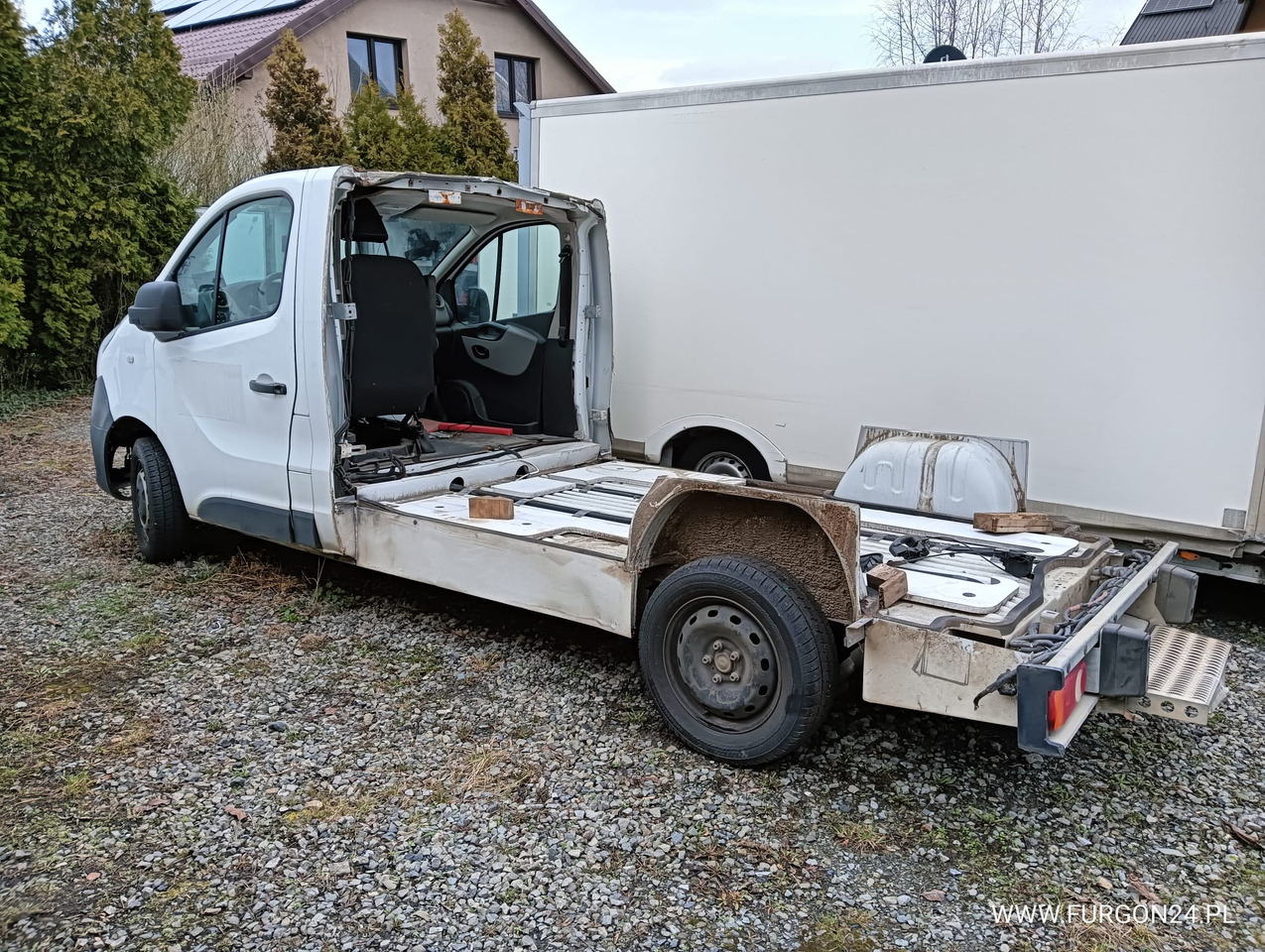 RENAULT TRAFIC DO ZABUDOWY NR 781 - Véhicule utilitaire: photos 4 RENAULT TRAFIC DO ZABUDOWY NR 781 - Véhicule utilitaire: photos 4