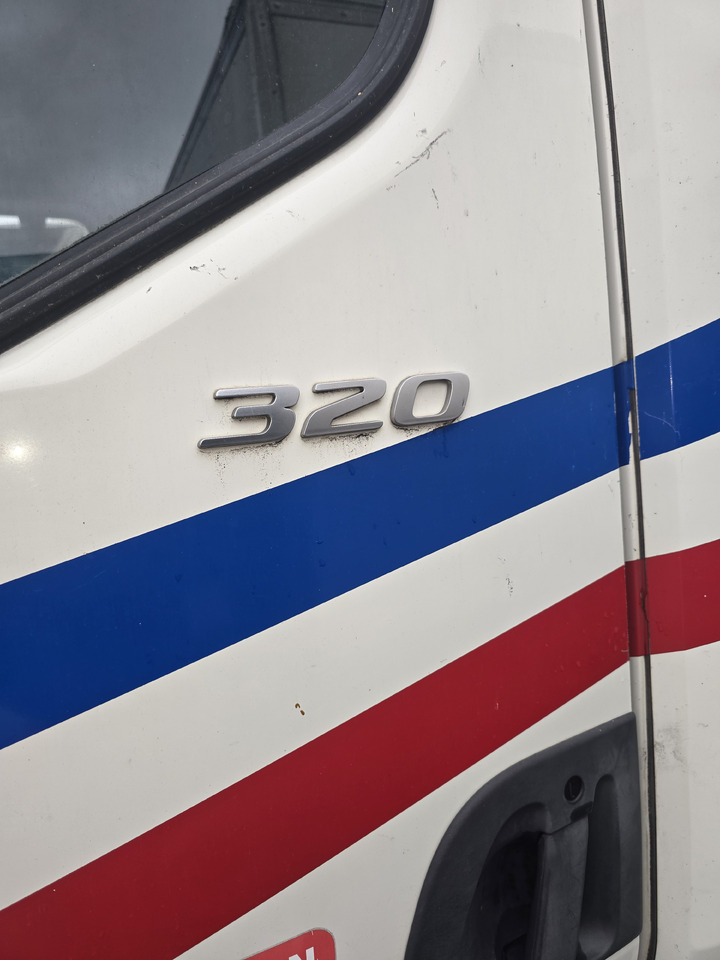 DAF LF 320 - Camion fourgon: photos 2 DAF LF 320 - Camion fourgon: photos 2