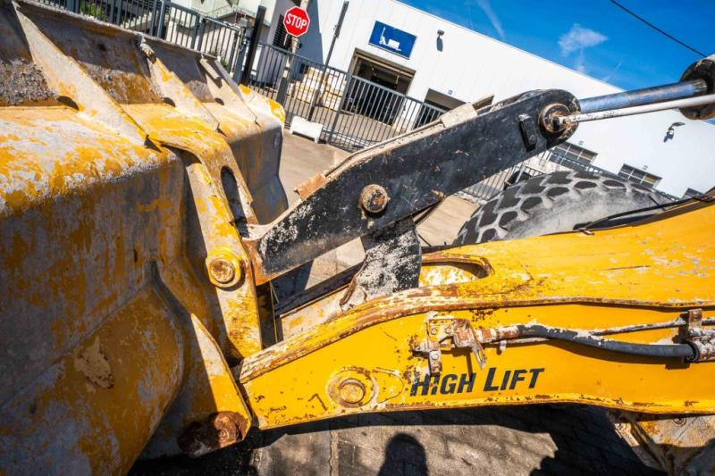 Chargeuse sur pneus Caterpillar CAT 924G // GODET 3m3: photos 8