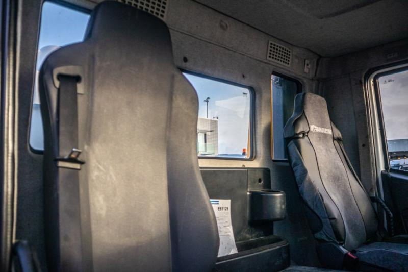 Camion malaxeur Iveco EUROTRAKKER 400+BAND/TAPIS/BELT-T40: photos 8
