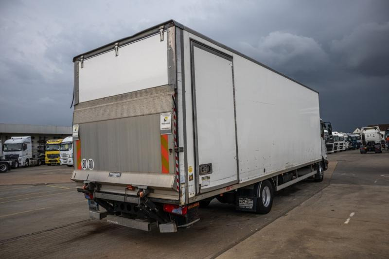 MAN TGL 12.220 BL+E5+HAYON - Camion fourgon: photos 3 MAN TGL 12.220 BL+E5+HAYON - Camion fourgon: photos 3