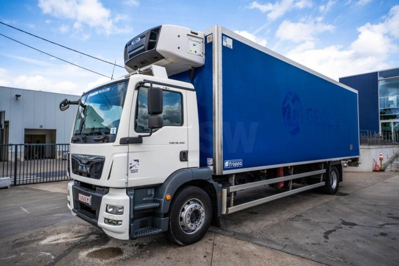 MAN TGM 18 340 BL + CARRIER 950 MT - Camion frigorifique: photos 1 MAN TGM 18 340 BL + CARRIER 950 MT - Camion frigorifique: photos 1