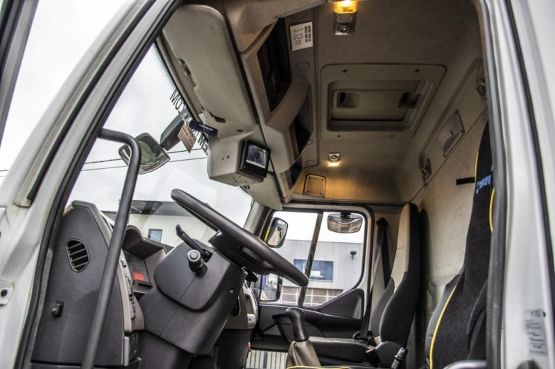 Renault PREMIUM 280 DXI + 13000L ( 4COMP. +SOURCE+DOME ) - Camion citerne: photos 5 Renault PREMIUM 280 DXI + 13000L ( 4COMP. +SOURCE+DOME ) - Camion citerne: photos 5