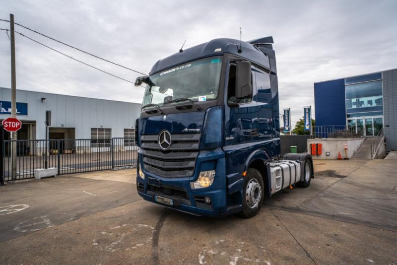 Mercedes ACTROS 1846 LS - Tracteur routier: photos 1 Mercedes ACTROS 1846 LS - Tracteur routier: photos 1