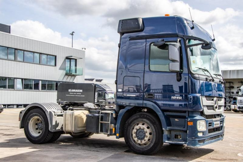 Mercedes ACTROS 1846 LS-MP3+HYDR. - Tracteur routier: photos 3 Mercedes ACTROS 1846 LS-MP3+HYDR. - Tracteur routier: photos 3