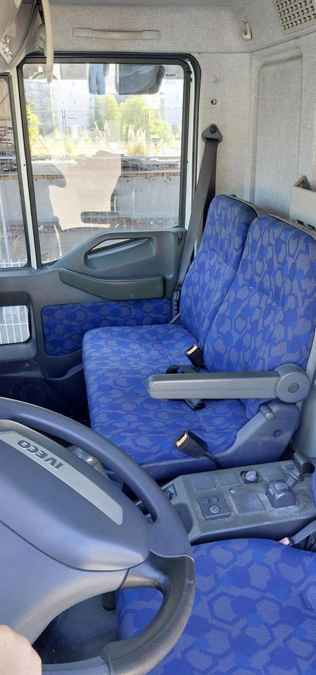Camion porte-voitures IVECO CARGOBUL: photos 6