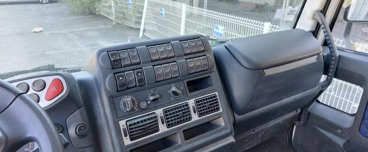 Camion porte-voitures IVECO CARGOBUL: photos 8
