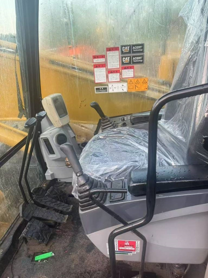 CAT 320 C - Pelle sur chenille: photos 4 CAT 320 C - Pelle sur chenille: photos 4