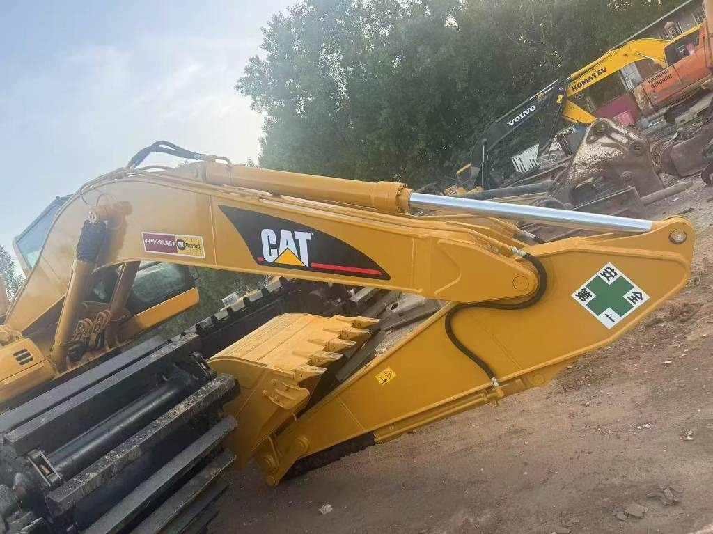 CAT 320 C - Pelle sur chenille: photos 5 CAT 320 C - Pelle sur chenille: photos 5