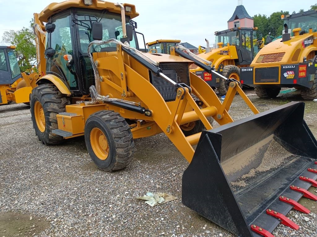 CAT 420 F IT - Pelle sur chenille: photos 4 CAT 420 F IT - Pelle sur chenille: photos 4