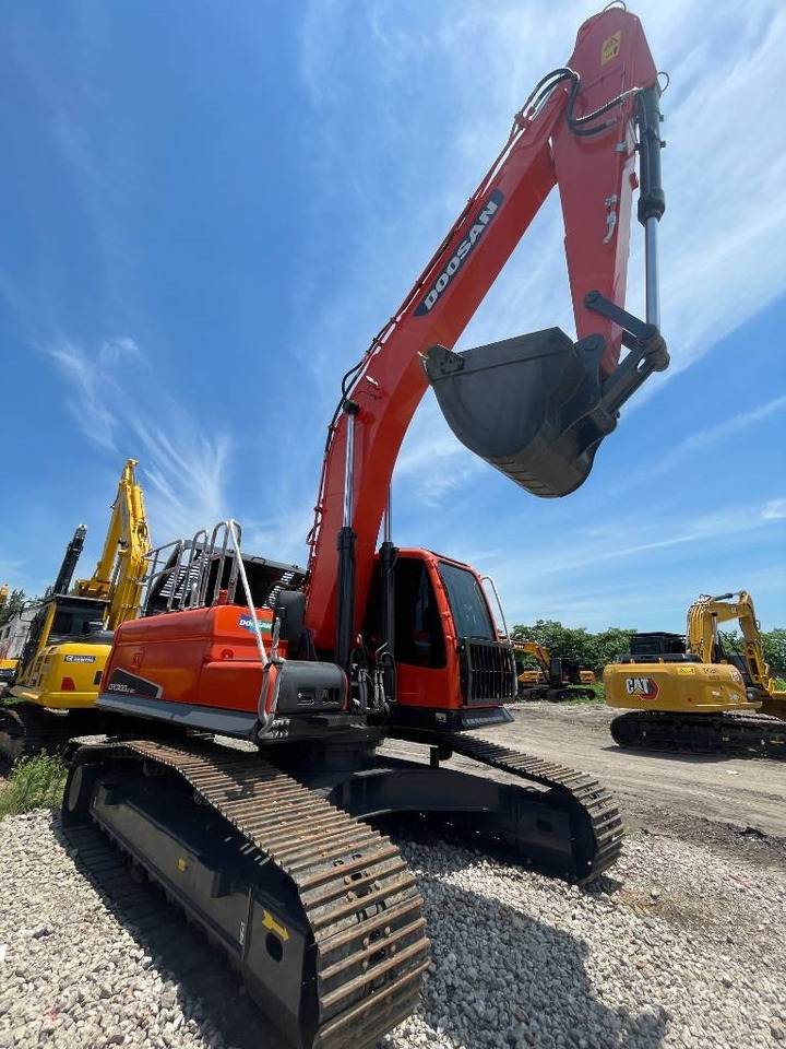 Doosan DX 300 - Pelle sur chenille: photos 4 Doosan DX 300 - Pelle sur chenille: photos 4