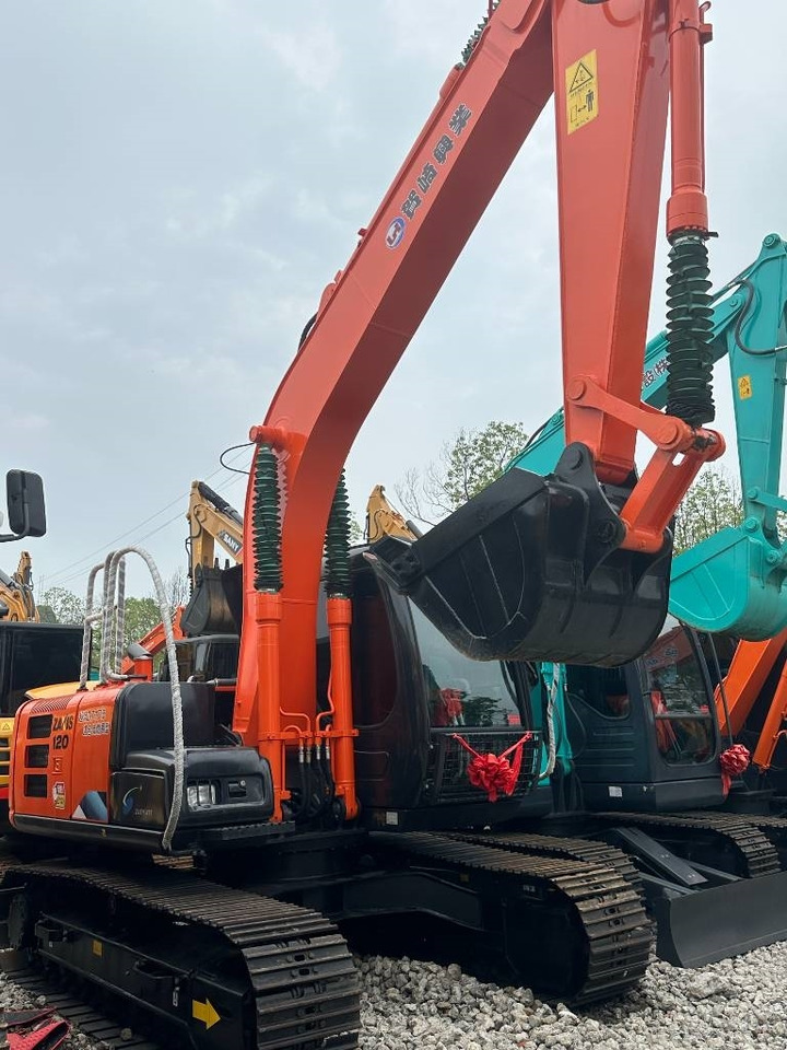 Hitachi ZX 120 - Pelle sur chenille: photos 3 Hitachi ZX 120 - Pelle sur chenille: photos 3