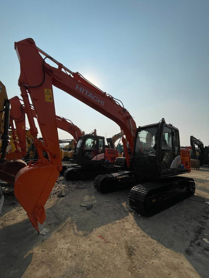 Hitachi ZX 130 - Pelle sur chenille: photos 4 Hitachi ZX 130 - Pelle sur chenille: photos 4