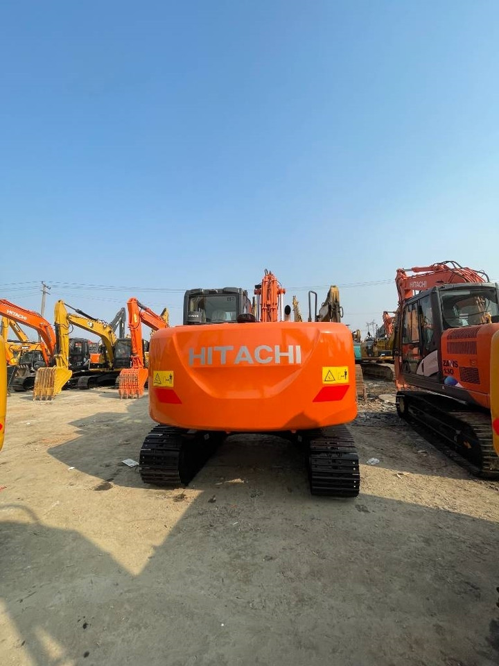 Hitachi ZX 130 - Pelle sur chenille: photos 2 Hitachi ZX 130 - Pelle sur chenille: photos 2