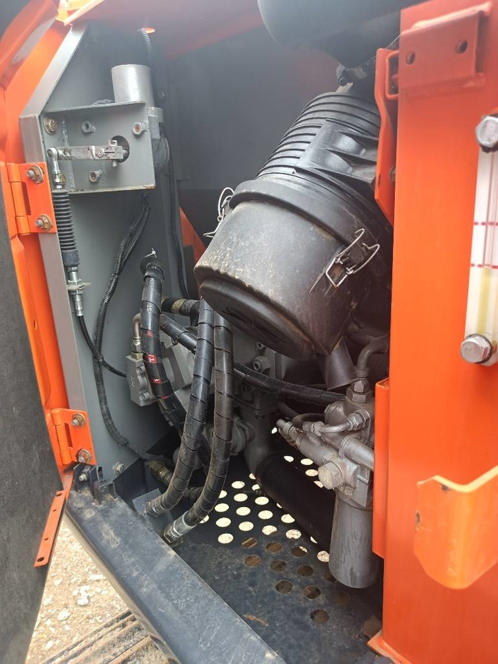 Hitachi ZX 70 - Pelle sur chenille: photos 5 Hitachi ZX 70 - Pelle sur chenille: photos 5