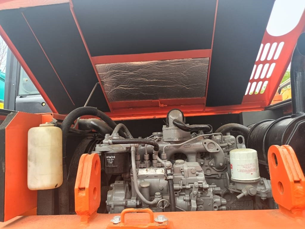 Pelle sur chenille neuf Hitachi ZX 70: photos 7