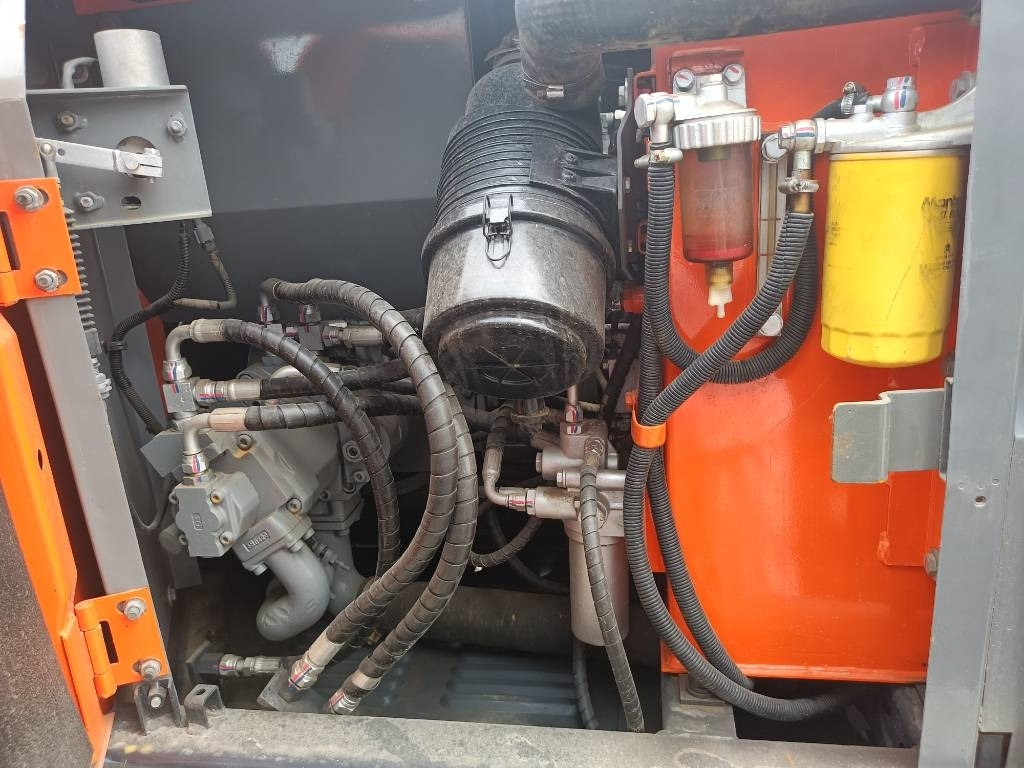 Hitachi ZX 70 - Mini pelle: photos 3 Hitachi ZX 70 - Mini pelle: photos 3