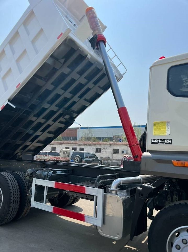 Howo 371  - Camion benne: photos 4 Howo 371  - Camion benne: photos 4