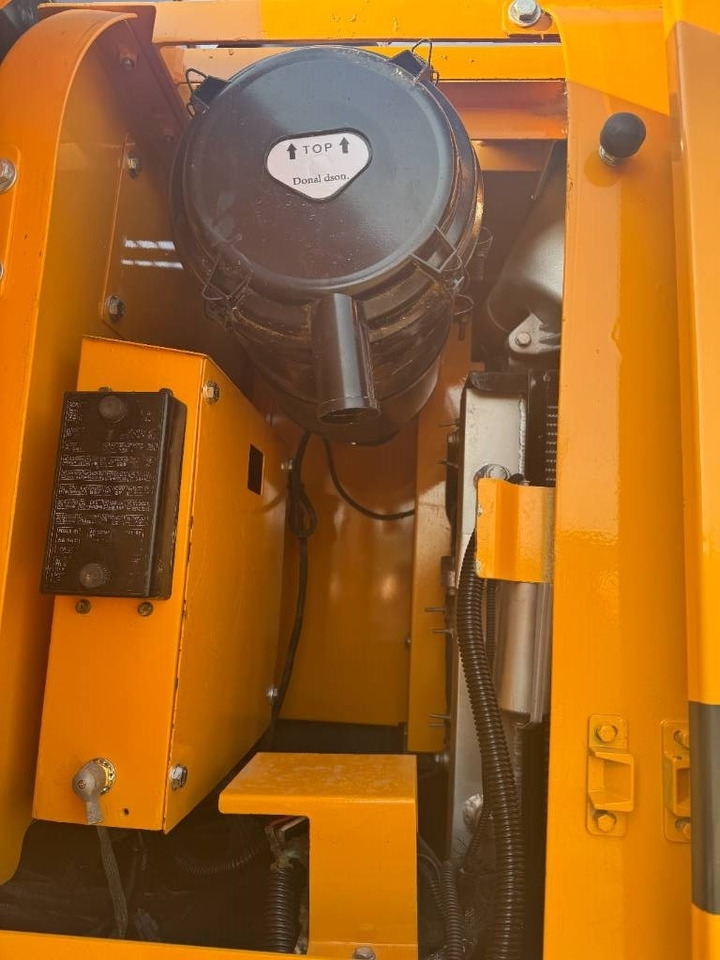 Hyundai HX 220 - Pelle sur chenille: photos 5 Hyundai HX 220 - Pelle sur chenille: photos 5