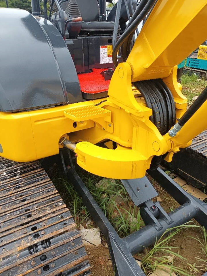 Komatsu PC 40 - Pelle sur chenille: photos 5 Komatsu PC 40 - Pelle sur chenille: photos 5