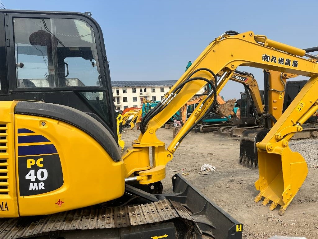 Komatsu PC 40 MR - Mini pelle: photos 2 Komatsu PC 40 MR - Mini pelle: photos 2
