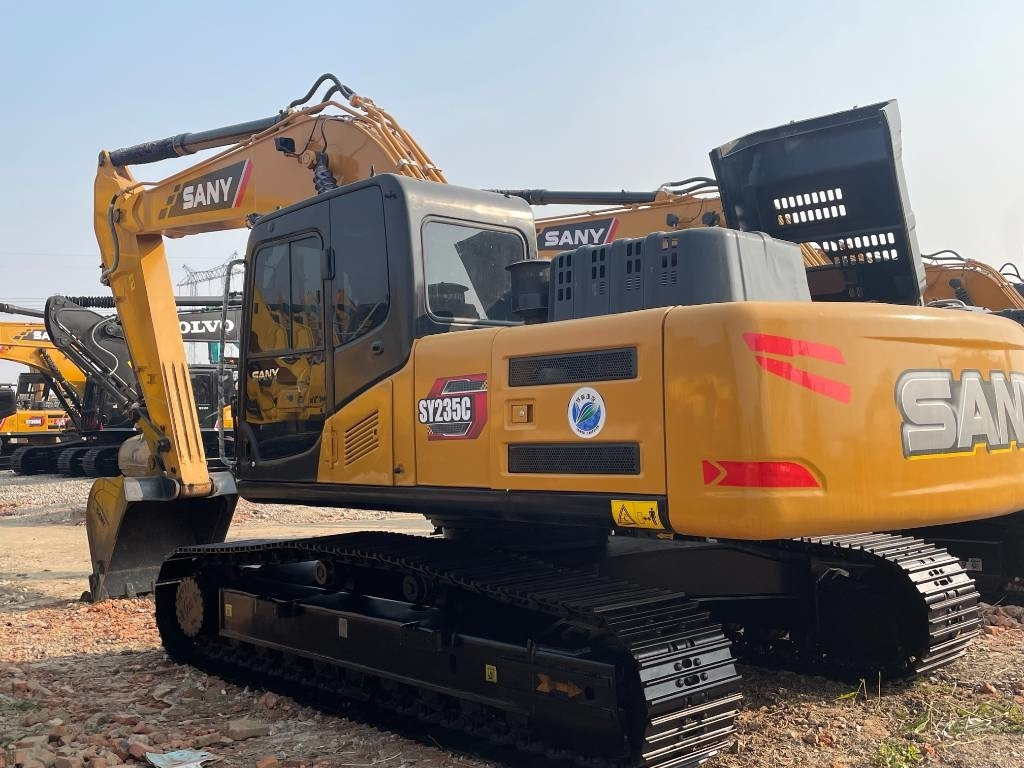 Sany SY 235 - Pelle sur chenille: photos 4 Sany SY 235 - Pelle sur chenille: photos 4