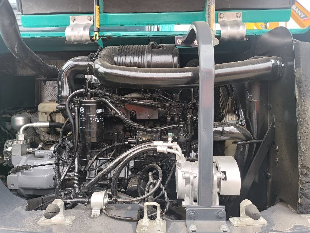 Sunward SWE 80  - Pelle sur chenille: photos 3 Sunward SWE 80  - Pelle sur chenille: photos 3