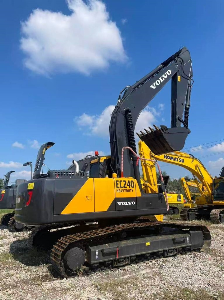 Volvo EC 240 - Pelle sur chenille: photos 4 Volvo EC 240 - Pelle sur chenille: photos 4