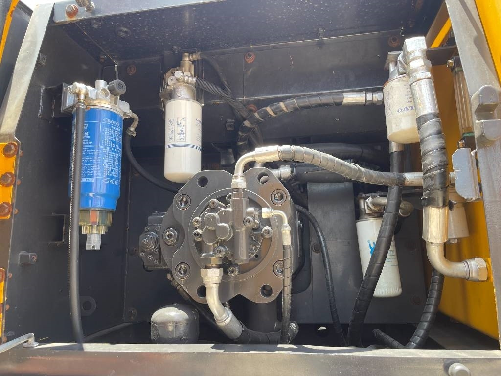 Volvo EC 290 - Pelle sur chenille: photos 3 Volvo EC 290 - Pelle sur chenille: photos 3