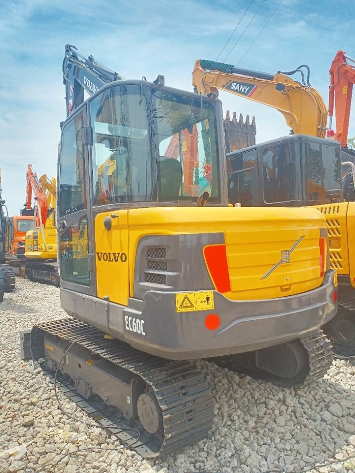 Volvo EC 60 - Pelle sur chenille: photos 3 Volvo EC 60 - Pelle sur chenille: photos 3