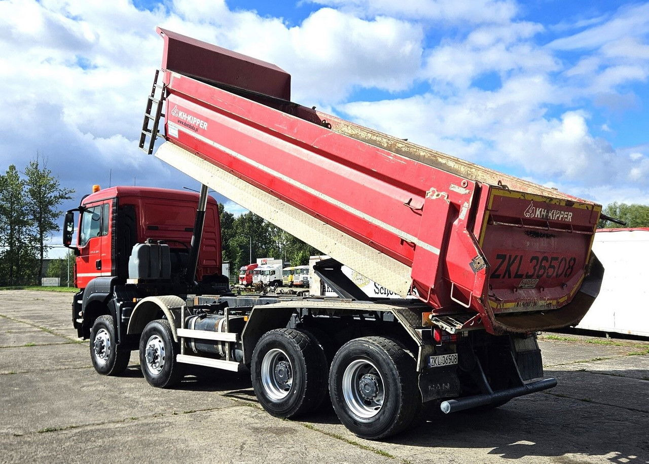 MAN TGS 41.480 8x8 - Tipper - Mileage only 224 078 km - Camion benne: photos 4 MAN TGS 41.480 8x8 - Tipper - Mileage only 224 078 km - Camion benne: photos 4