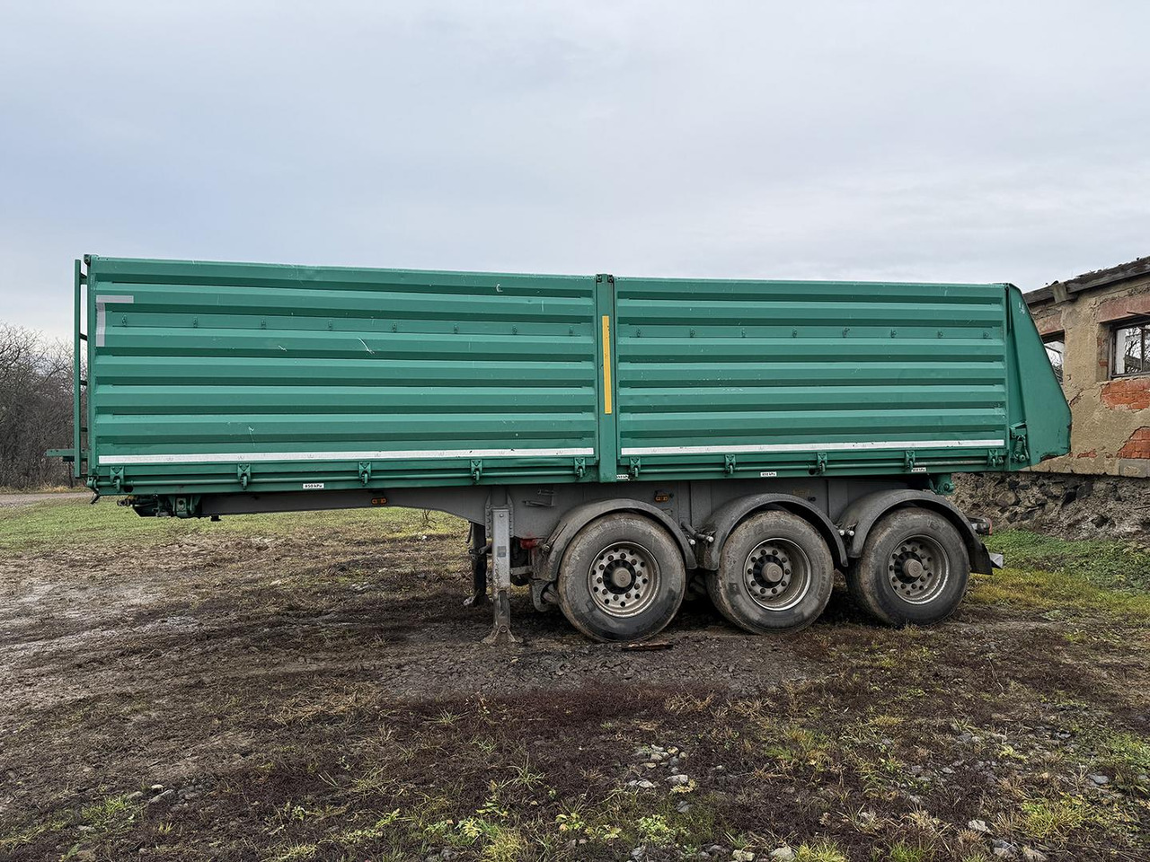 Schwarzmuller náves, náves, 3 stranný - Semi-remorque benne: photos 1 Schwarzmuller náves, náves, 3 stranný - Semi-remorque benne: photos 1