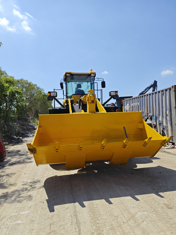 SDLG L956F - Chargeuse sur pneus: photos 3 SDLG L956F - Chargeuse sur pneus: photos 3