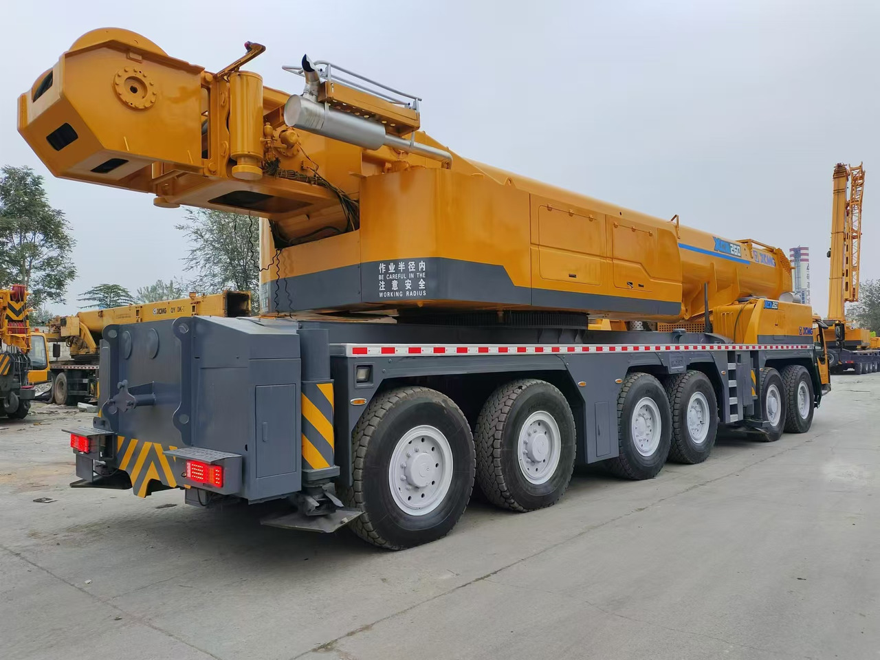 XCMG XCA260 260TON TRUCK CRANE - Grue mobile: photos 5 XCMG XCA260 260TON TRUCK CRANE - Grue mobile: photos 5