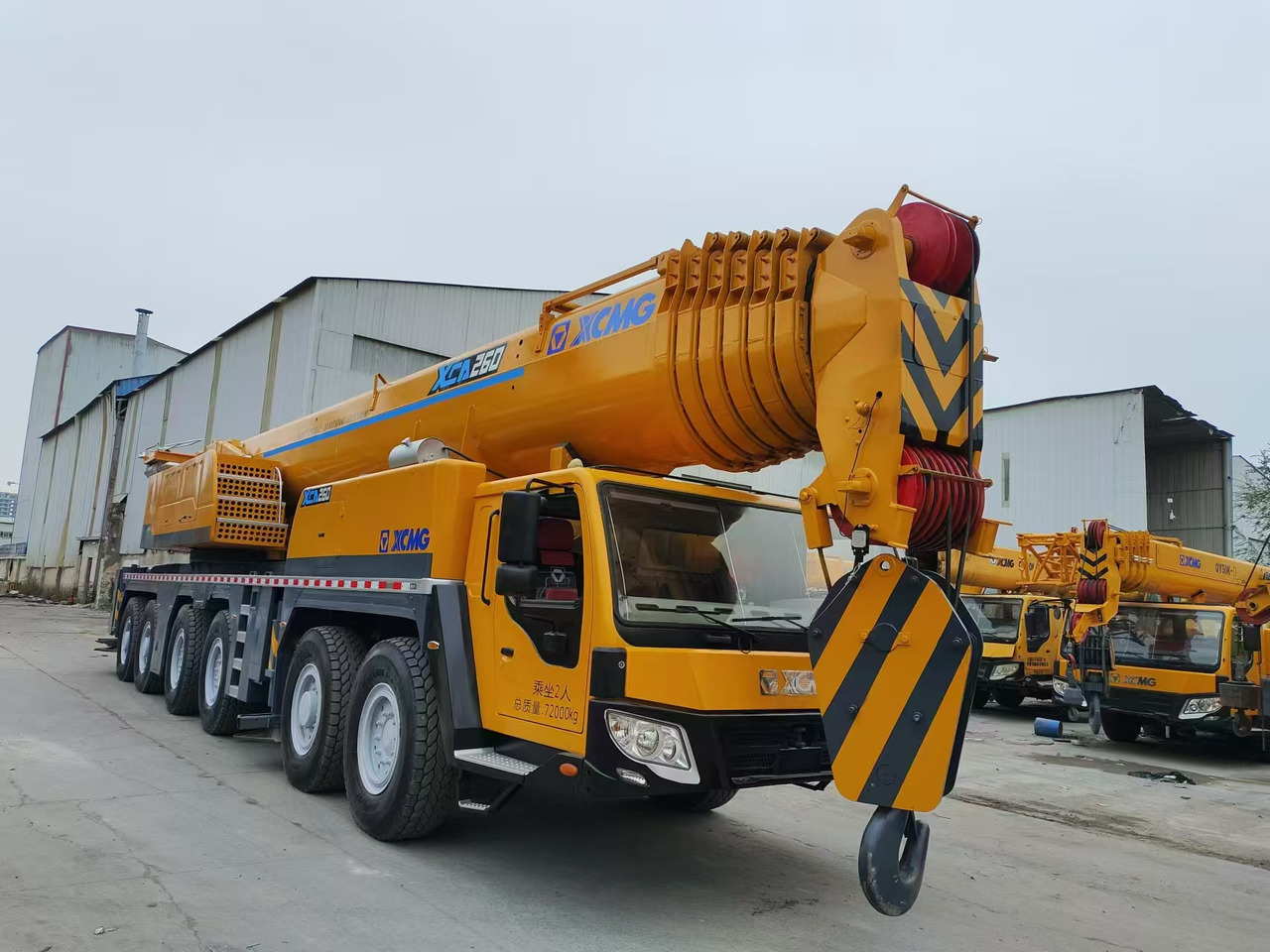 XCMG XCA260 260TON TRUCK CRANE - Grue mobile: photos 3 XCMG XCA260 260TON TRUCK CRANE - Grue mobile: photos 3