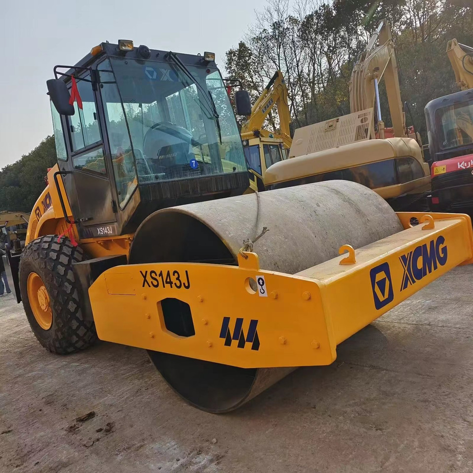 Xcmg xs143J - Compacteur à pieds de mouton/ Monocylindre: photos 2 Xcmg xs143J - Compacteur à pieds de mouton/ Monocylindre: photos 2