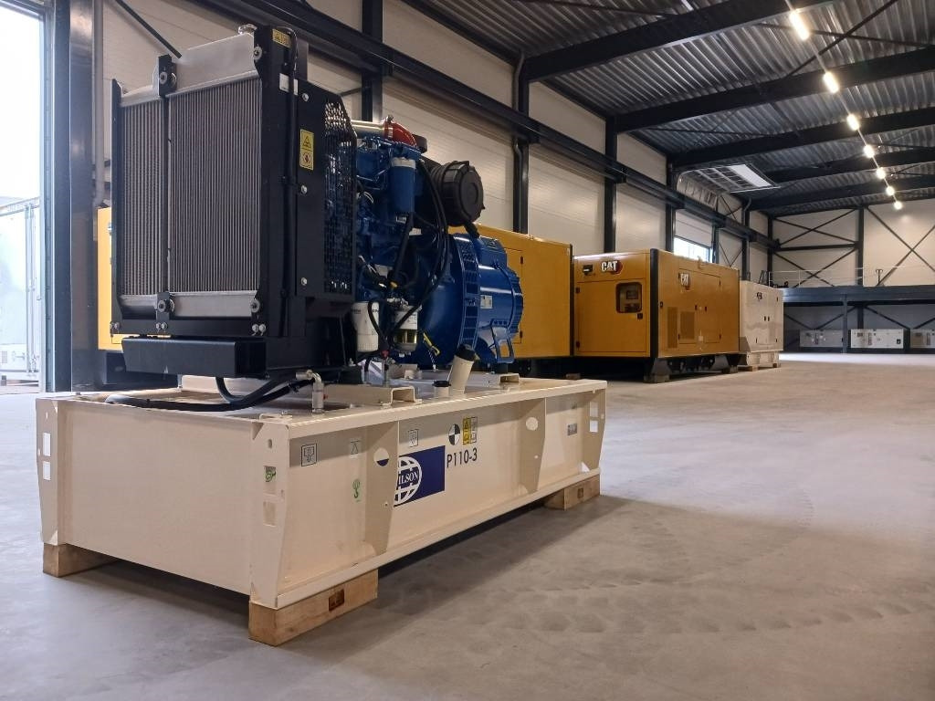 FG Wilson P110-3 - 110 kVA Open Genset - DPX-16008-O - Groupe électrogène: photos 5 FG Wilson P110-3 - 110 kVA Open Genset - DPX-16008-O - Groupe électrogène: photos 5