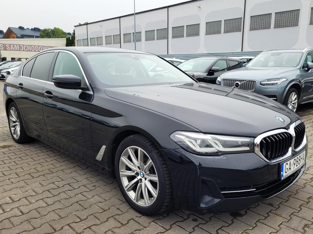 Voiture BMW 518D SEDAN: photos 1