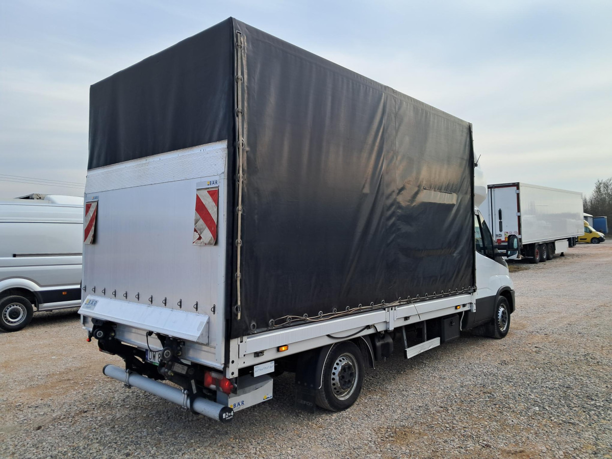 IVECO PLANDEKA Z WINDĄ - Utilitaire rideaux coulissants (PLSC): photos 5 IVECO PLANDEKA Z WINDĄ - Utilitaire rideaux coulissants (PLSC): photos 5
