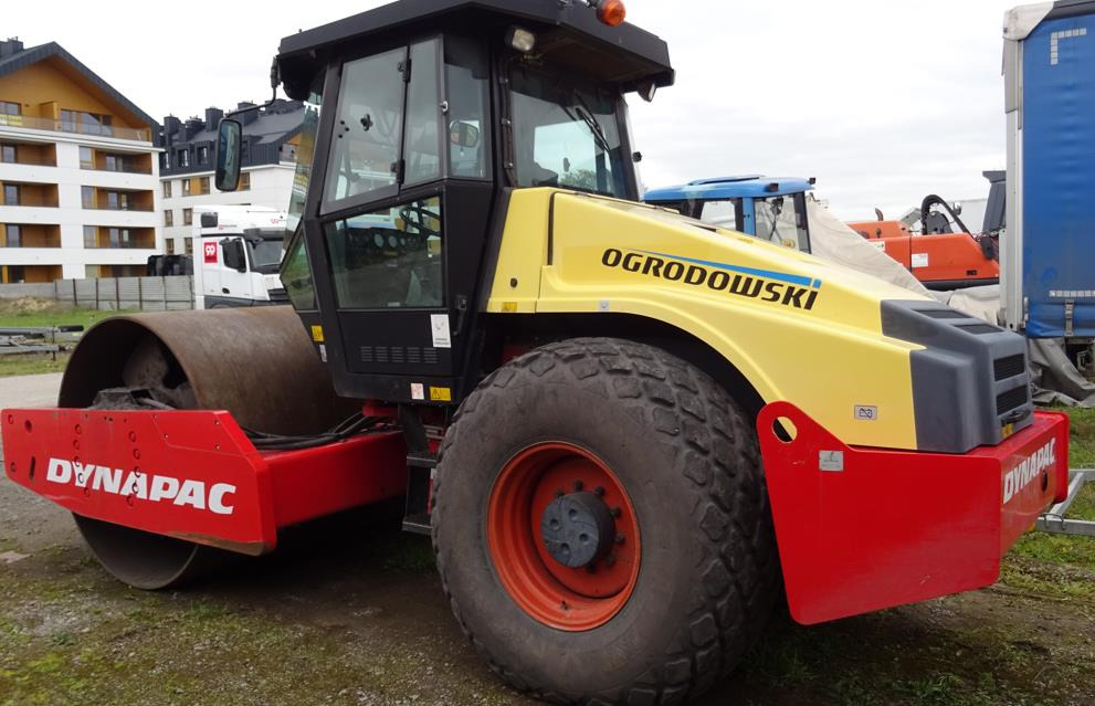 Walec DYNAPAC CA 302D 2011 - 3393 mth - CE - 15,9t - Compacteur: photos 3 Walec DYNAPAC CA 302D 2011 - 3393 mth - CE - 15,9t - Compacteur: photos 3