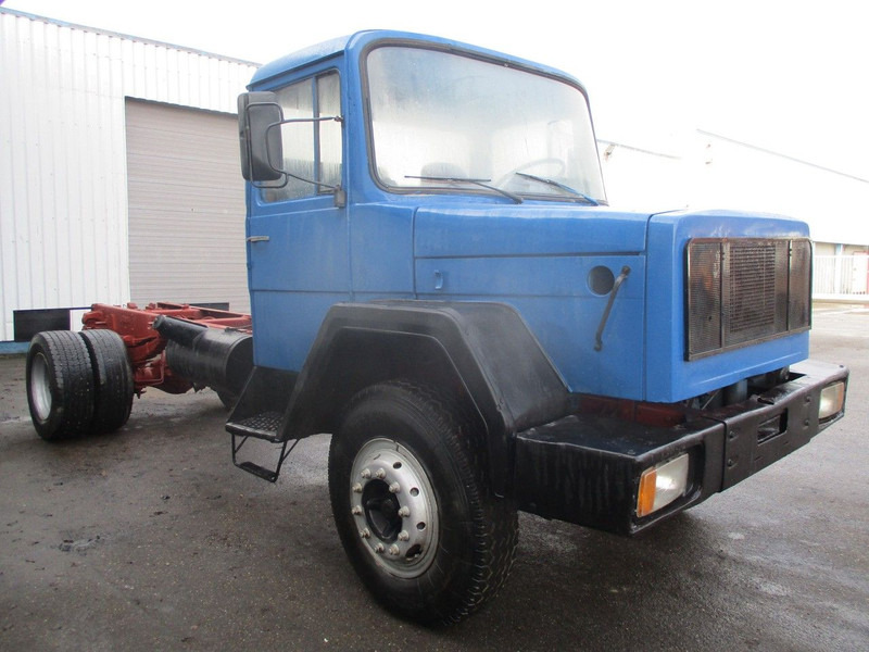 Iveco Magirus Deutz M 160 D 256 , V8 , Manual , Spring suspension - Châssis cabine: photos 4 Iveco Magirus Deutz M 160 D 256 , V8 , Manual , Spring suspension - Châssis cabine: photos 4