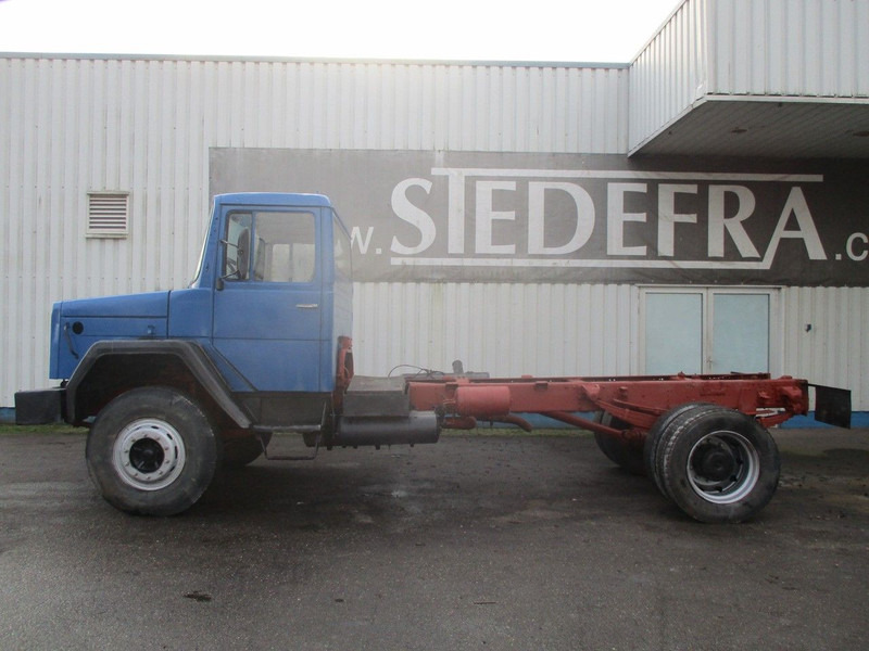 Iveco Magirus Deutz M 160 D 256 , V8 , Manual , Spring suspension - Châssis cabine: photos 2 Iveco Magirus Deutz M 160 D 256 , V8 , Manual , Spring suspension - Châssis cabine: photos 2