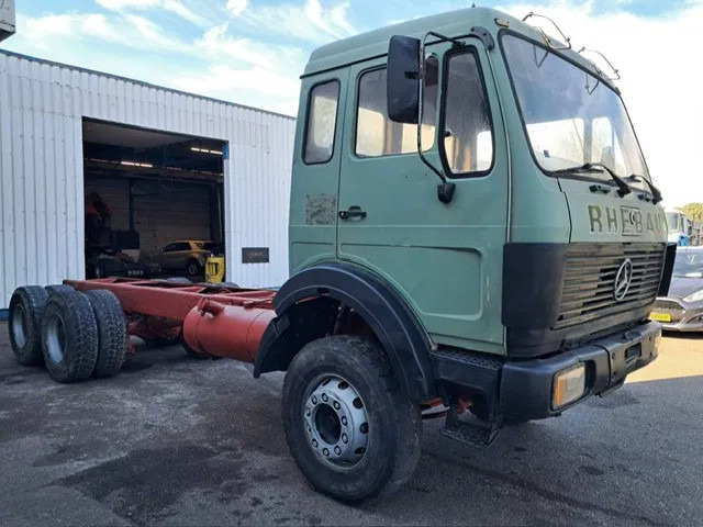 Mercedes-Benz 2632 , V10 , 6x4 , Long chassis , Spring suspension , ZF Manual - Châssis cabine: photos 4 Mercedes-Benz 2632 , V10 , 6x4 , Long chassis , Spring suspension , ZF Manual - Châssis cabine: photos 4