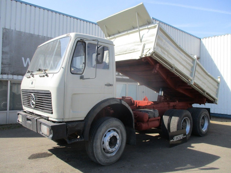 Mercedes-Benz 2633, V8 , ZF Manual , 6x4 , 3 Way tipper , Spring suspension - Camion benne: photos 1 Mercedes-Benz 2633, V8 , ZF Manual , 6x4 , 3 Way tipper , Spring suspension - Camion benne: photos 1