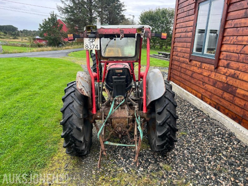 1978 Massey Ferguson MF 135 restaureringsobjekt - Tracteur agricole: photos 4 1978 Massey Ferguson MF 135 restaureringsobjekt - Tracteur agricole: photos 4