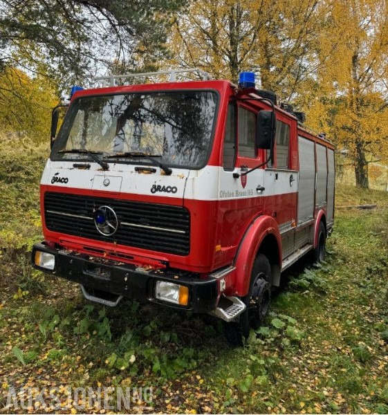 1979 Mercedes-Benz 1017 4x4 BRANNBIL, 26.500km - Camion de pompier: photos 1 1979 Mercedes-Benz 1017 4x4 BRANNBIL, 26.500km - Camion de pompier: photos 1