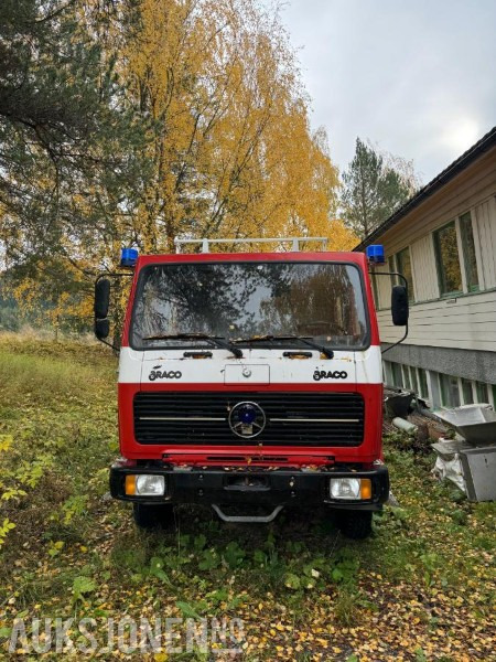 1979 Mercedes-Benz 1017 4x4 BRANNBIL, 26.500km - Camion de pompier: photos 3 1979 Mercedes-Benz 1017 4x4 BRANNBIL, 26.500km - Camion de pompier: photos 3