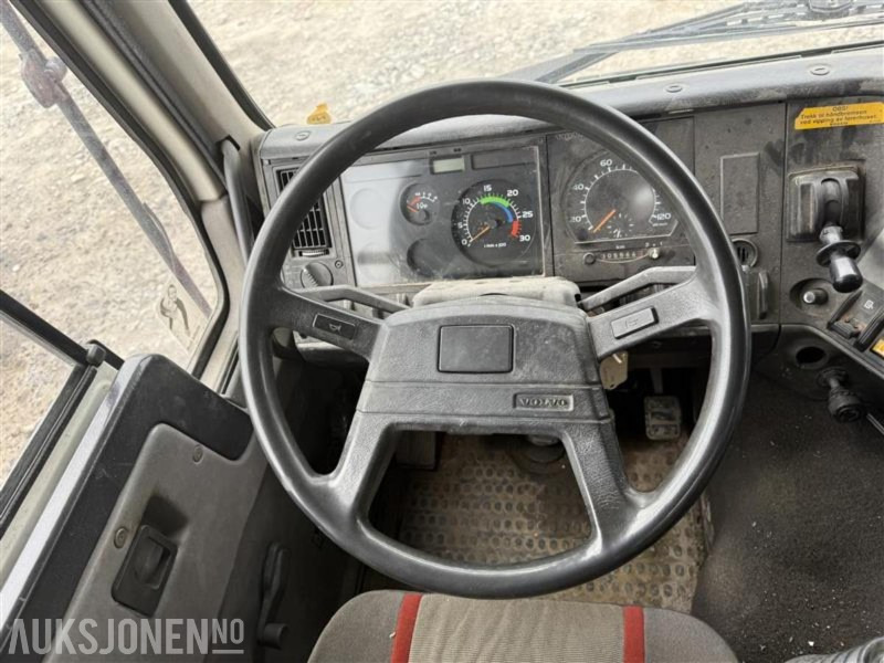 1991 Volvo fl7 tankbil - Camion citerne: photos 5 1991 Volvo fl7 tankbil - Camion citerne: photos 5