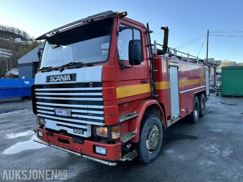 1992 Scania R 113ML - 400 6X2 Tankbil/Brannbil med vannkanon - Repobjekt, 553874km - Camion de pompier: photos 1 1992 Scania R 113ML - 400 6X2 Tankbil/Brannbil med vannkanon - Repobjekt, 553874km - Camion de pompier: photos 1