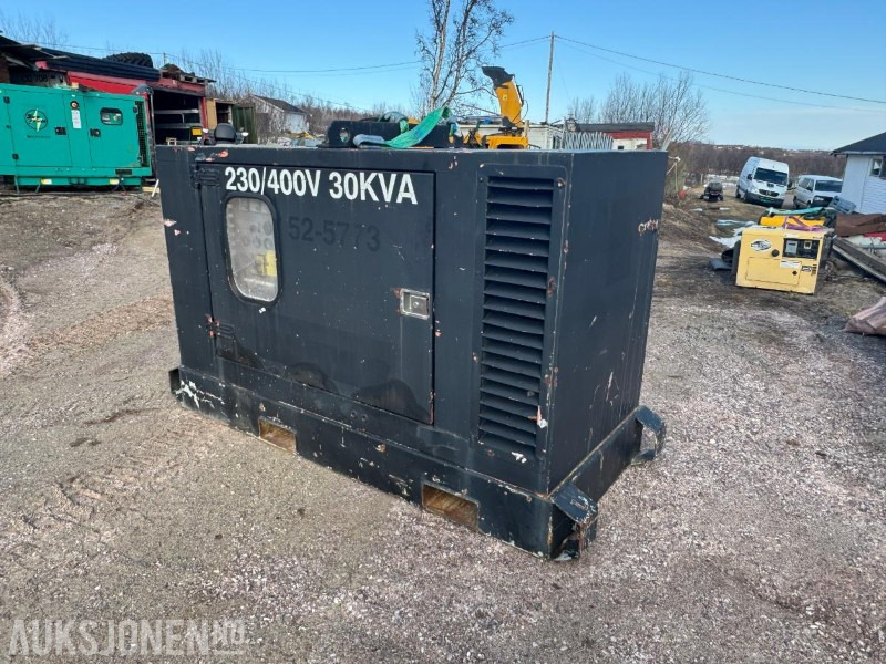 1995 Stamford aggregat 40kvA 230/400V - L'équipement de construction: photos 1 1995 Stamford aggregat 40kvA 230/400V - L'équipement de construction: photos 1